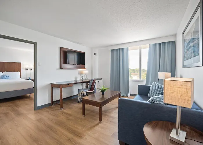 315 Loso Hotel Airport
